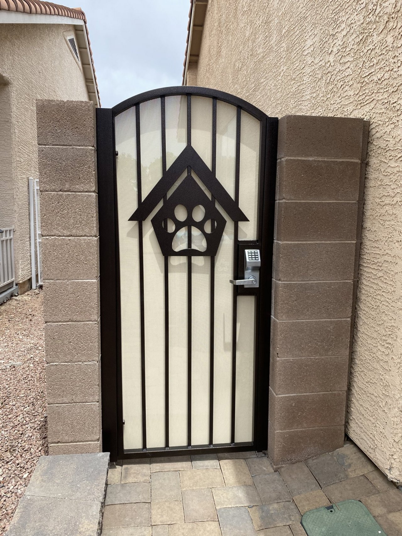 Las Vegas Dog Yard Paw Partner